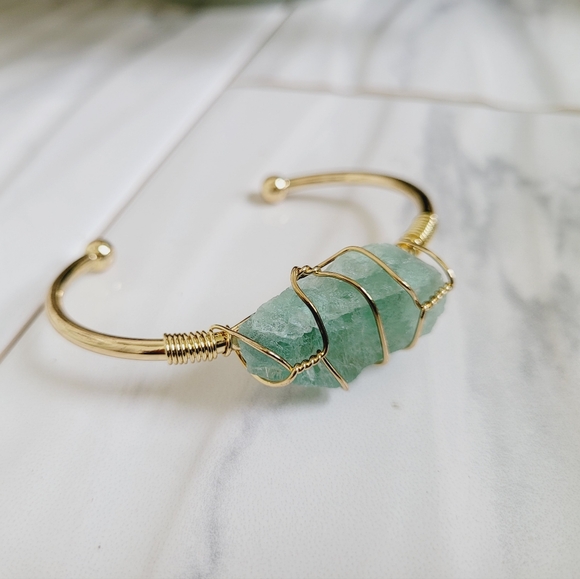 100% Natural Aventurine Crystal Gemstone Gold Tone Bangle Bracelet - Picture 8 of 9